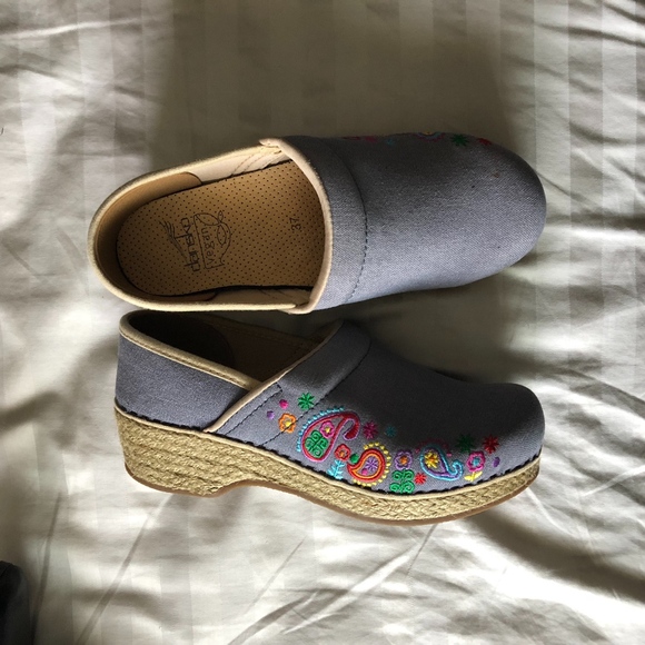 dansko vegan canvas